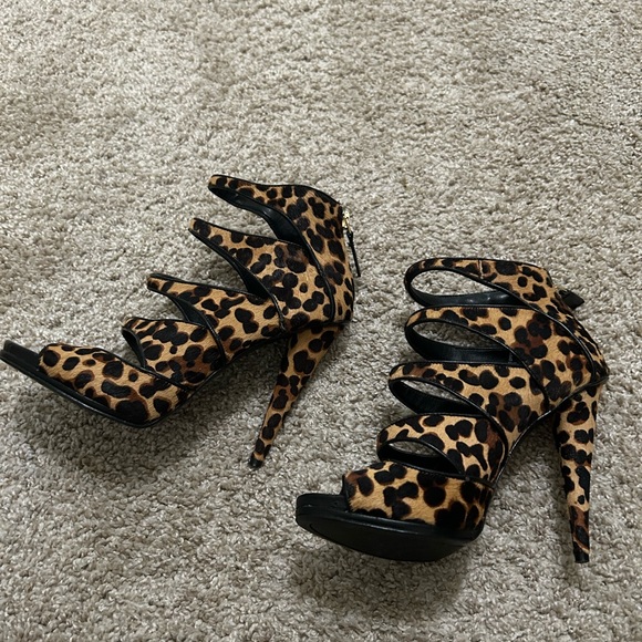 Nine West Leopard Print Women's Heels - Picture 4 of 7